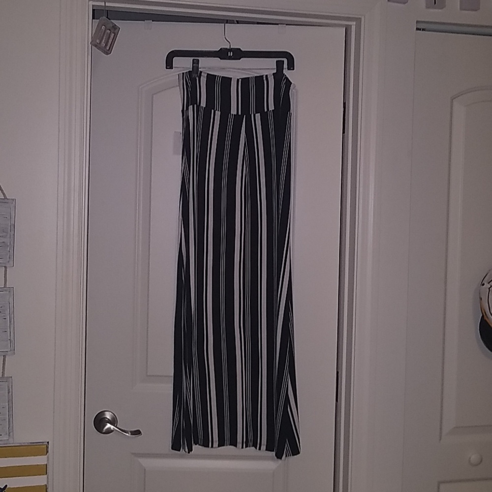 NWT maxi skirt